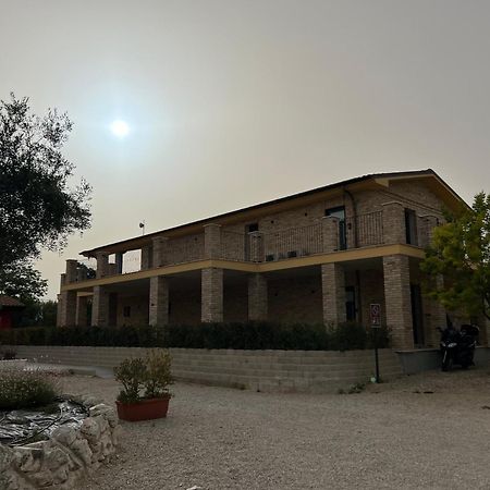 Ll Crinale Village Colli del Tronto Bagian luar foto