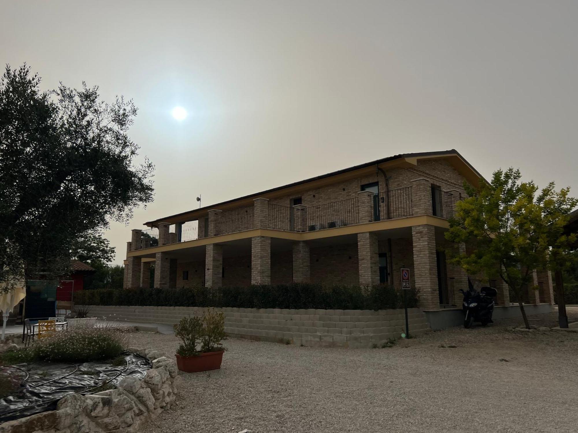 Ll Crinale Village Colli del Tronto Bagian luar foto