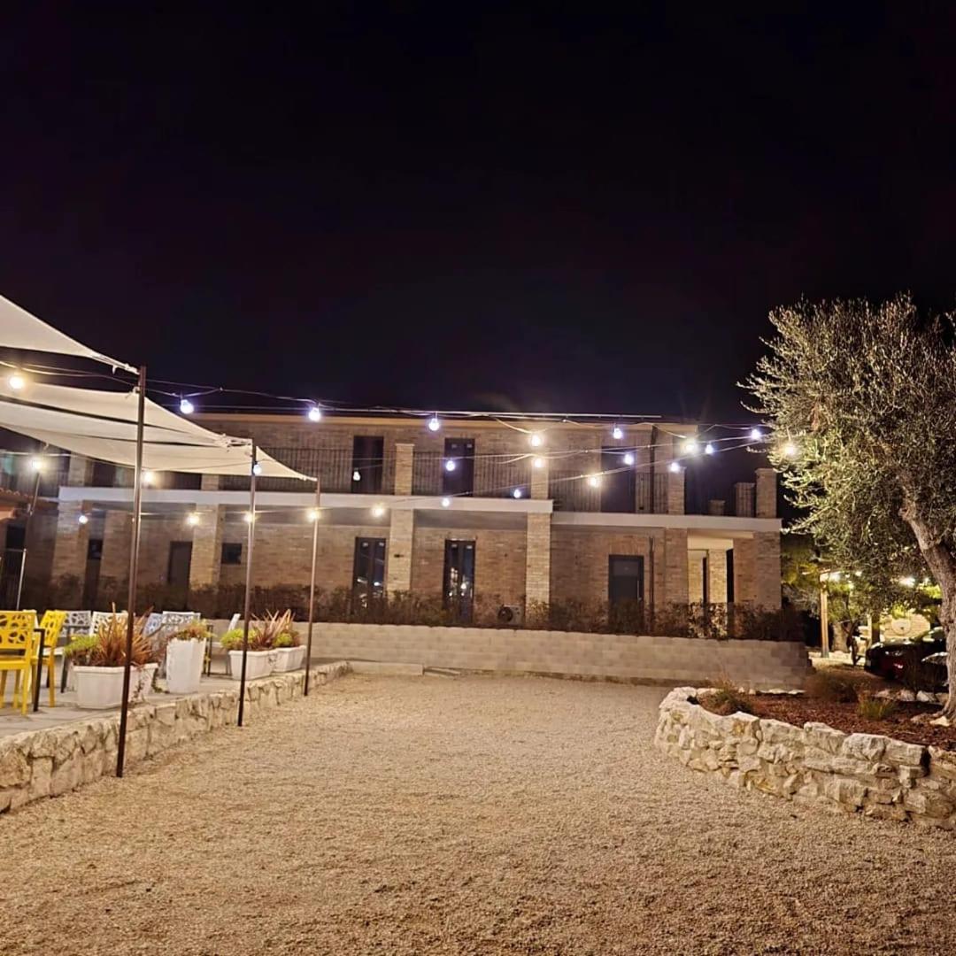 Ll Crinale Village Colli del Tronto Bagian luar foto